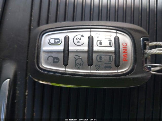 2022 CHRYSLER PACIFICA TOURING L 11