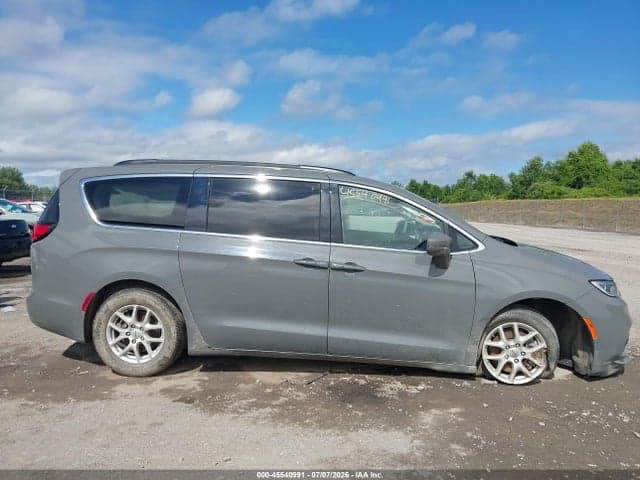 2022 CHRYSLER PACIFICA TOURING L 13