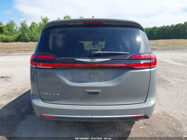 2022 CHRYSLER PACIFICA TOURING L 16