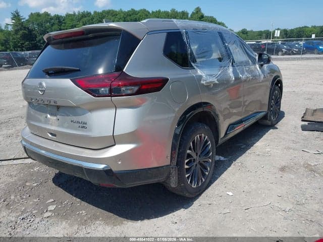 2024 NISSAN ROGUE PLATINUM INTELLIGENT AWD 4