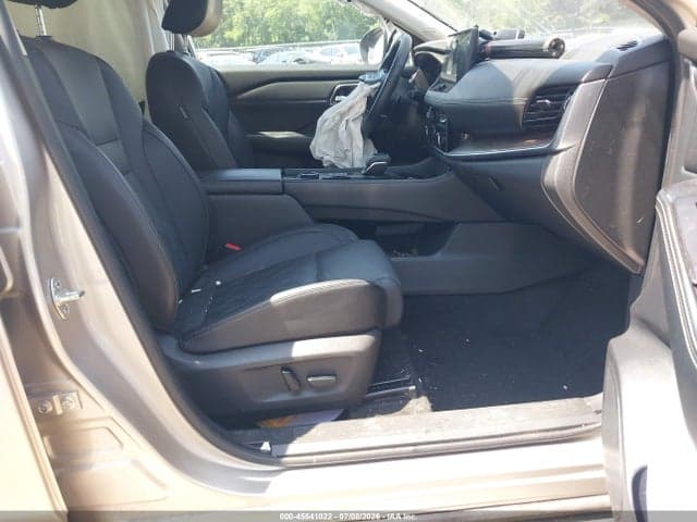 2024 NISSAN ROGUE PLATINUM INTELLIGENT AWD 5