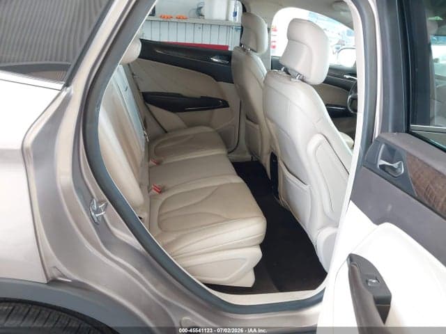 2019 LINCOLN MKC RESERVE 8