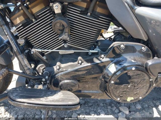 2022 HARLEY-DAVIDSON FLTRXST 9