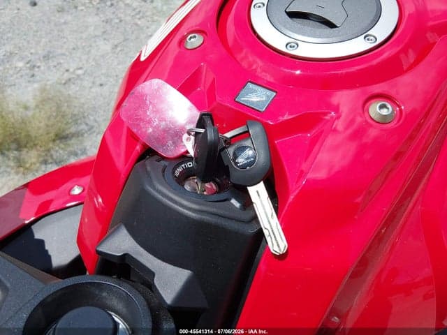 2026 HONDA CBR650 R 11