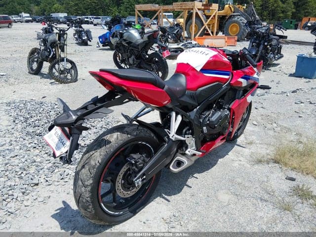 2026 HONDA CBR650 R 4