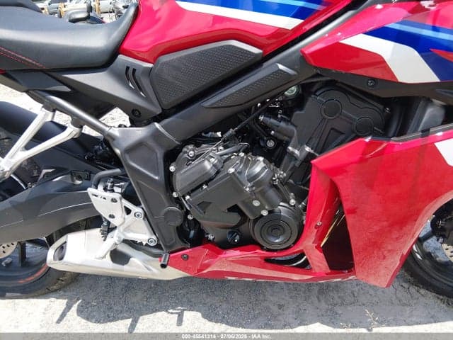 2026 HONDA CBR650 R 8