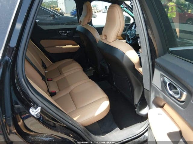 2019 VOLVO XC60 T6 MOMENTUM 8