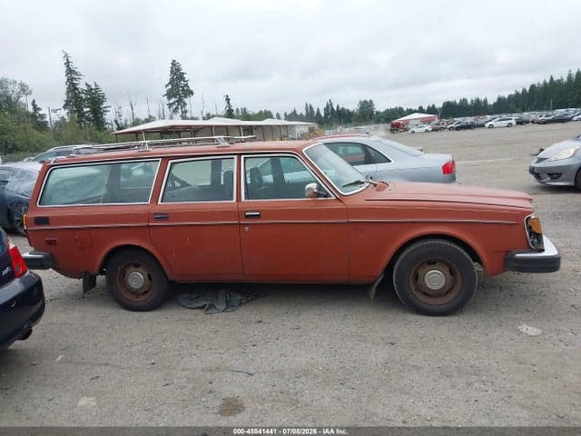 1979 VOLVO 245 13