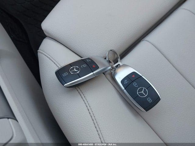 2020 MERCEDES-BENZ GLB 250 4MATIC 11