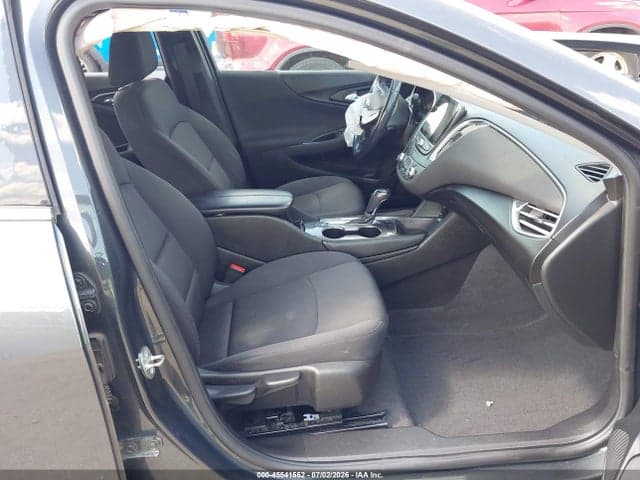 2018 CHEVROLET MALIBU LT 5