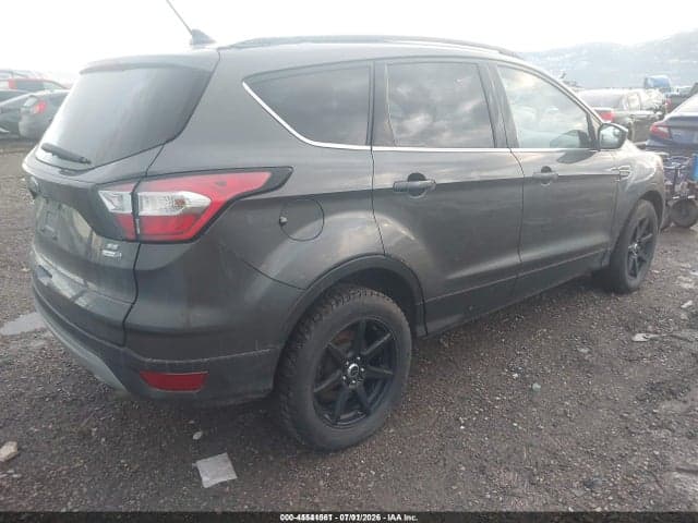 2018 FORD ESCAPE SE 4