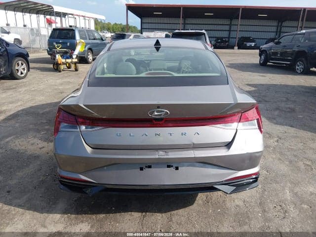 2022 HYUNDAI ELANTRA SEL 15