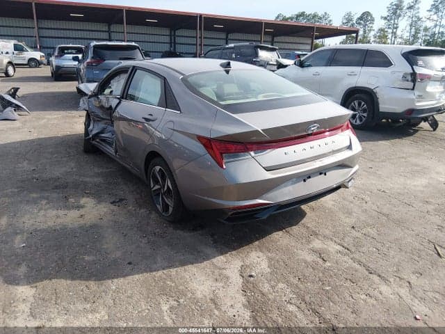 2022 HYUNDAI ELANTRA SEL 3