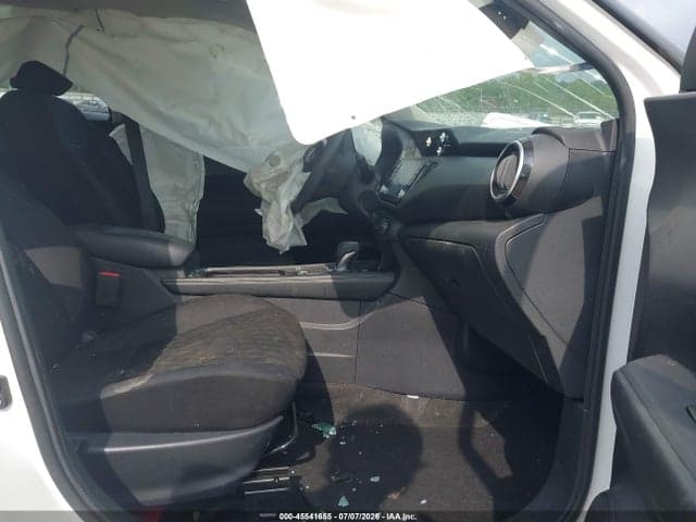 2022 NISSAN KICKS SV XTRONIC CVT 5