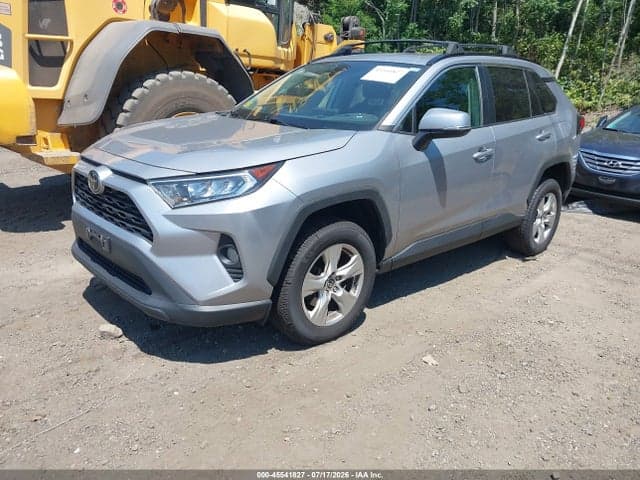 2021 TOYOTA RAV4 XLE 2