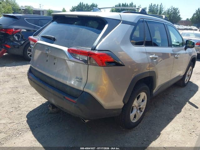 2021 TOYOTA RAV4 XLE 4