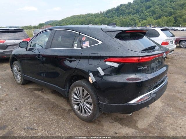 2024 TOYOTA VENZA LIMITED 3