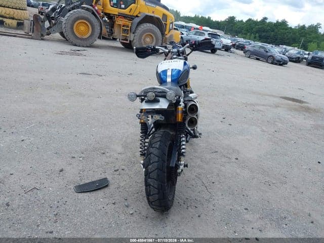 2022 TRIUMPH MOTORCYCLE SCRAMBLER 1200 XE/1200 STEVE MCQUEEN EDITION 6