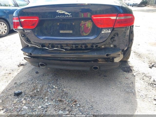 2017 JAGUAR XE 35T PRESTIGE 18