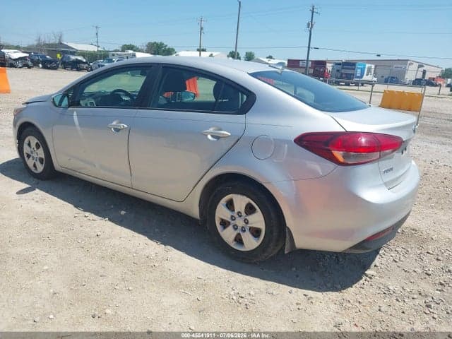 2017 KIA FORTE LX 3