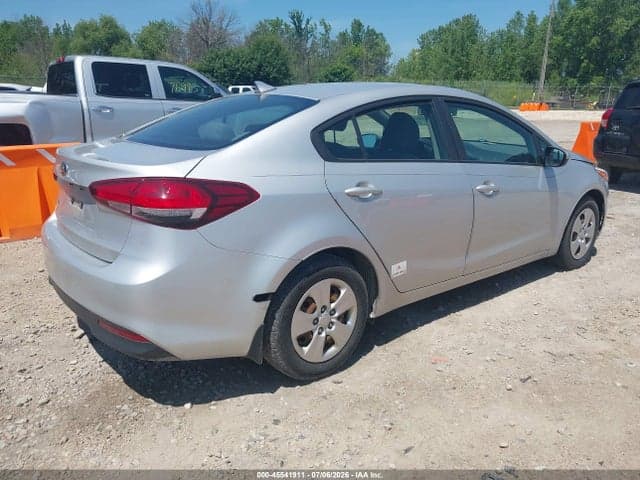 2017 KIA FORTE LX 4