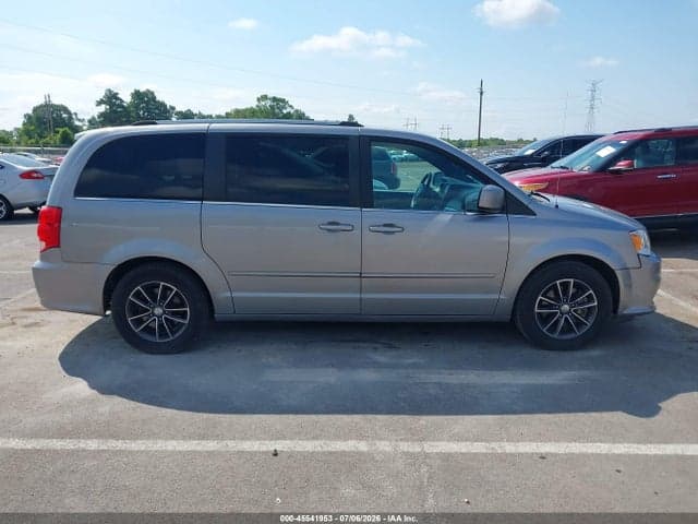 2017 DODGE GRAND CARAVAN SXT 13