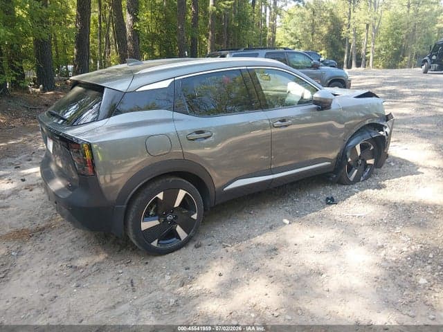 2025 NISSAN KICKS SR FWD 4