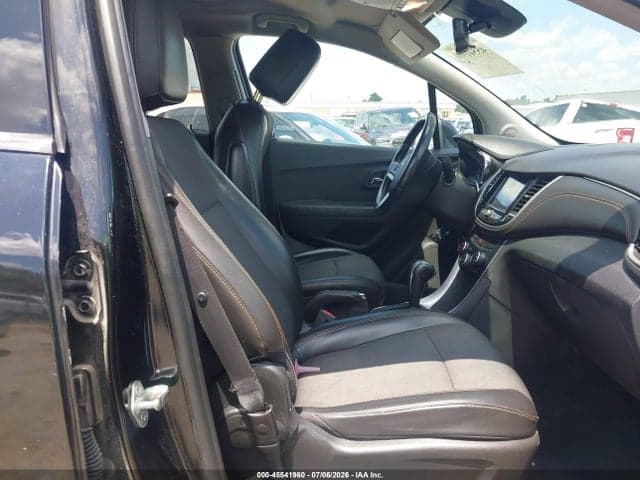 2019 CHEVROLET TRAX LT 5