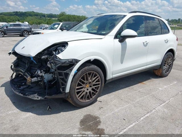 2017 PORSCHE CAYENNE PLATINUM EDITION 2