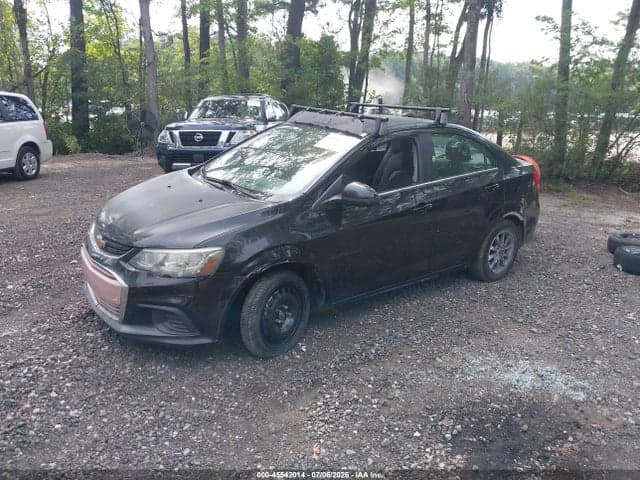 2017 CHEVROLET SONIC LT AUTO 2