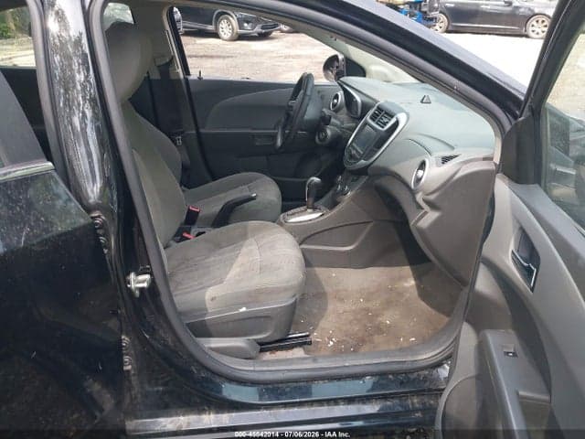 2017 CHEVROLET SONIC LT AUTO 5