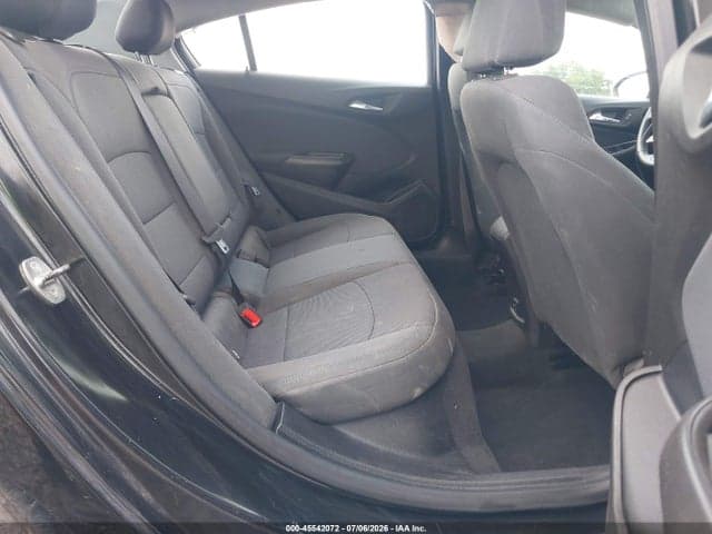 2019 CHEVROLET CRUZE LT 8