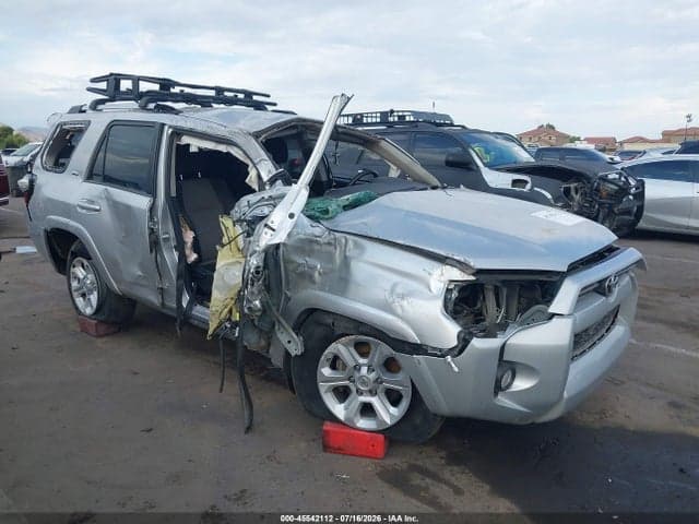 2020 TOYOTA 4RUNNER SR5 2