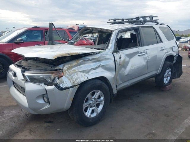 2020 TOYOTA 4RUNNER SR5 7