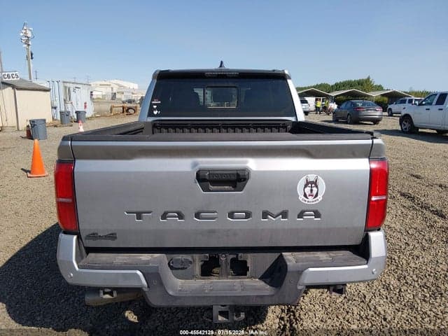 2024 TOYOTA TACOMA SR5 17