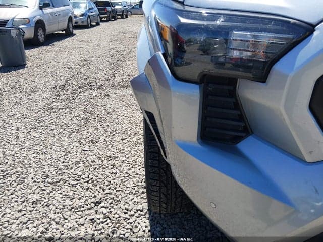 2024 TOYOTA TACOMA SR5 18