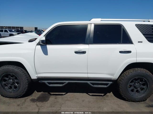 2018 TOYOTA 4RUNNER SR5 14