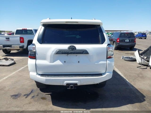 2018 TOYOTA 4RUNNER SR5 16