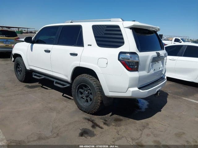 2018 TOYOTA 4RUNNER SR5 3