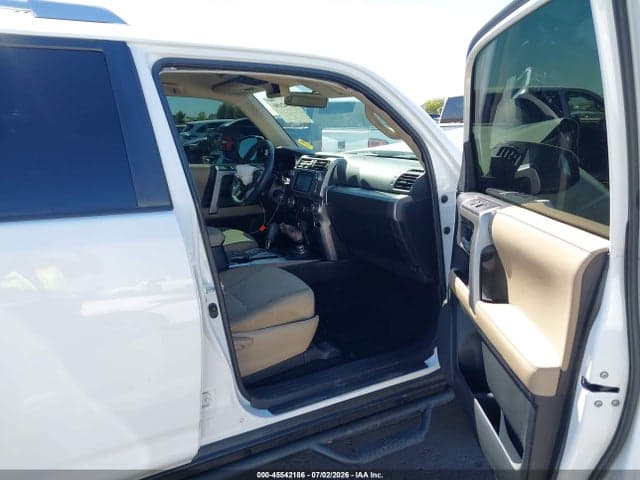 2018 TOYOTA 4RUNNER SR5 5