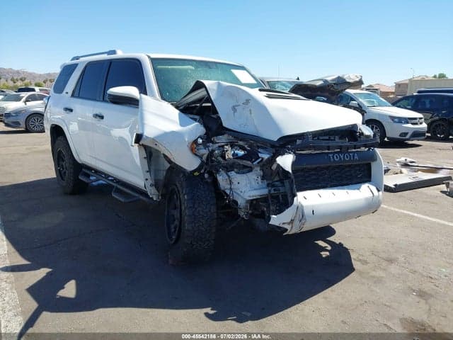 2018 TOYOTA 4RUNNER SR5 6