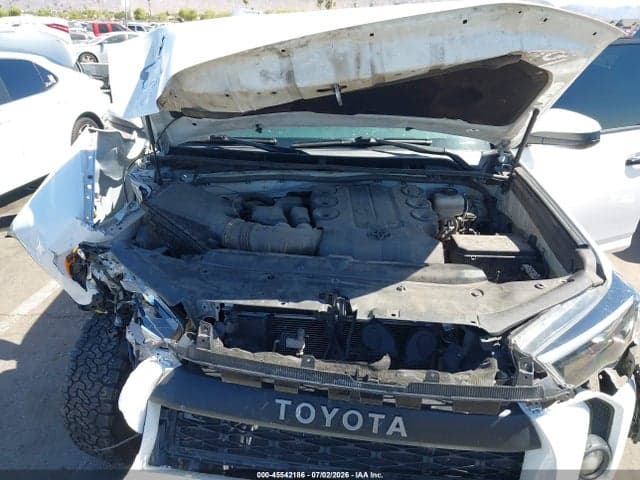 2018 TOYOTA 4RUNNER SR5 10