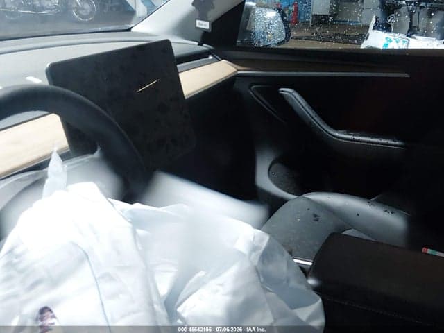 2024 TESLA MODEL Y LONG RANGE DUAL MOTOR ALL-WHEEL DRIVE 7