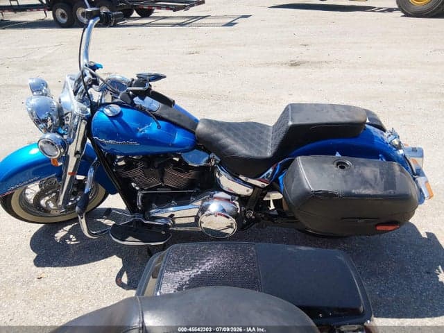 2018 HARLEY-DAVIDSON FLDE DELUXE 13