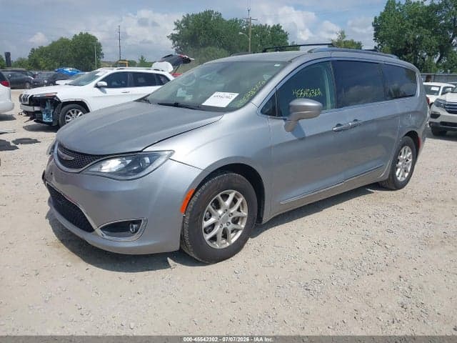 2020 CHRYSLER PACIFICA TOURING L 2