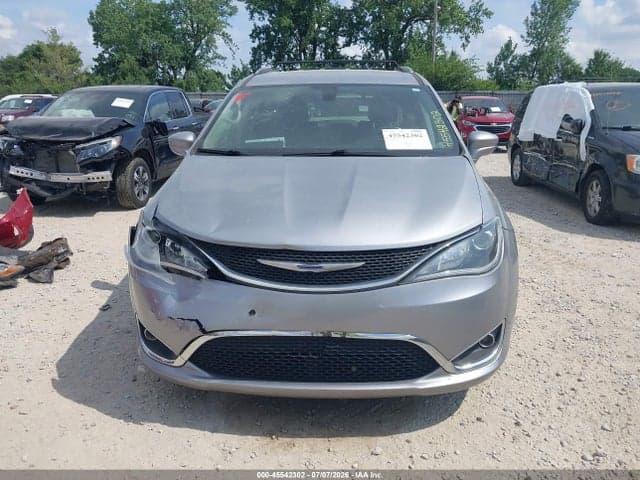2020 CHRYSLER PACIFICA TOURING L 12