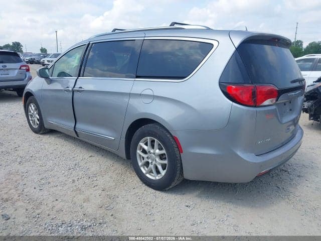 2020 CHRYSLER PACIFICA TOURING L 3