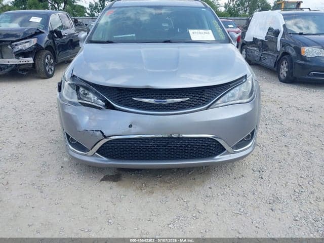 2020 CHRYSLER PACIFICA TOURING L 6