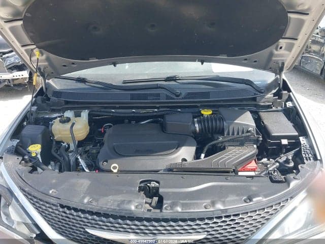 2020 CHRYSLER PACIFICA TOURING L 10