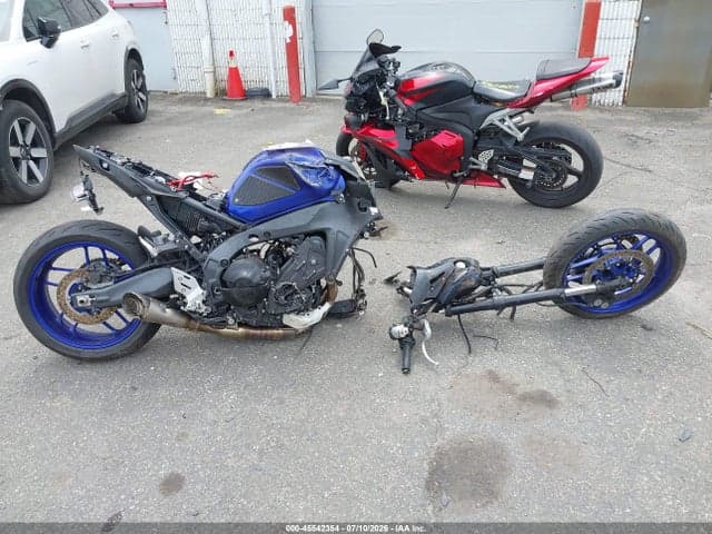 2023 YAMAHA MT09 8